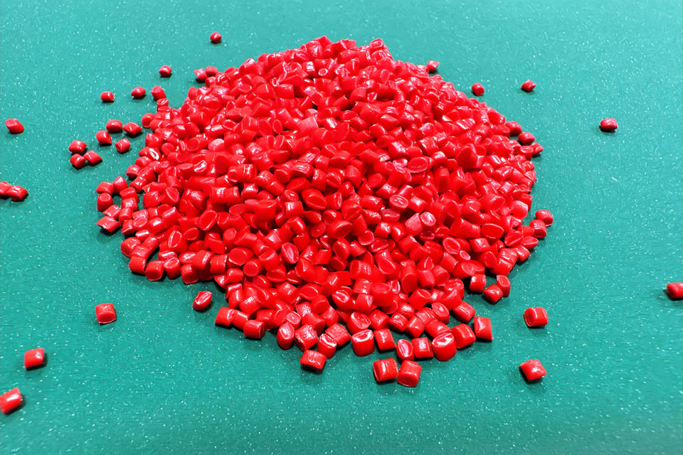 分光生態(tài)農(nóng)用大棚聚能膜專用母粒